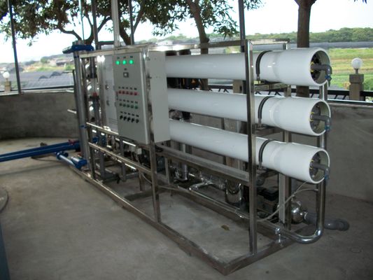 equipamento industrial do tratamento da água da osmose reversa 380Volt para a água de Rwa que circula