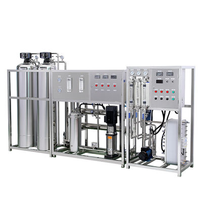 O hotel usa do equipamento puro da água da capacidade de 1500 GPD o esterilizador UV